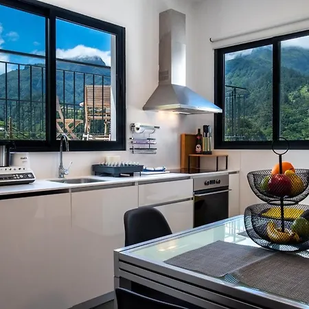 Guestready - Panoramic Mountain Escape Ferienhaus