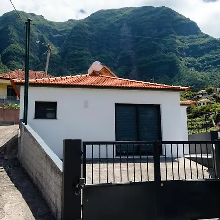 Guest house Guestready - Panoramic Mountain Escape *