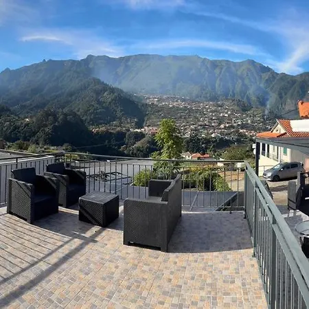 Hébergement de vacances Guestready - Panoramic Mountain Escape São Vicente
